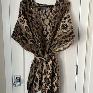 Vince Camuto Women's Animal Printed Jacquard Belted Topper/ blanket kaftan